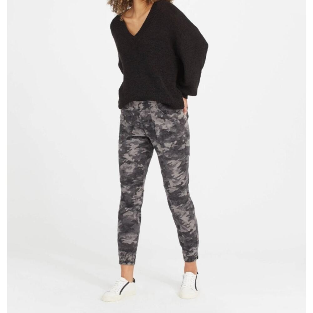 Spanx Twill Cargo Jogger Womens M Gray Camo Stretch Athleisure Pants Edgy